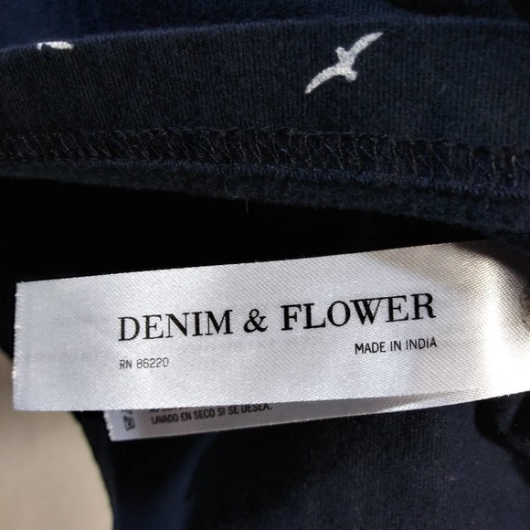 Denim and Flower Navy Tee Shirt Bird Print Size M - Picture 4 of 7